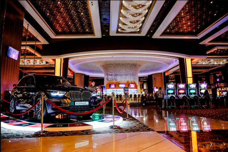 Sobranie Casino in the Amber zone